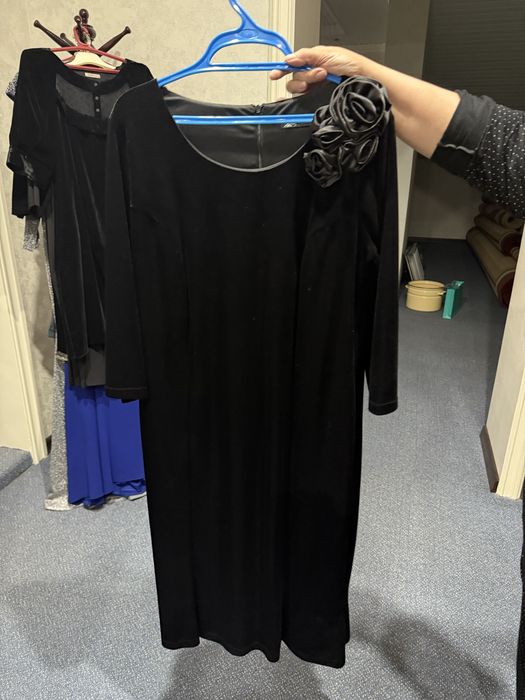 Вечерние платья, оделось один раз