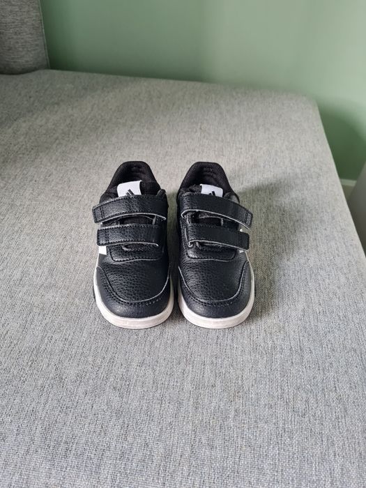 Маратонки Adidas