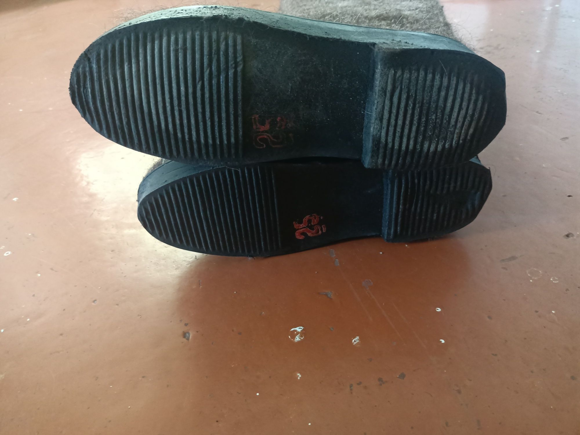 Продам новые валинки