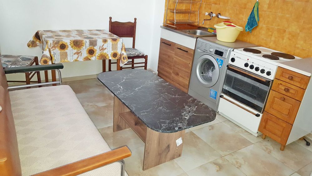 Давам под наем апартамент - гр. Перник, ТОП Център, 55 кв.м.