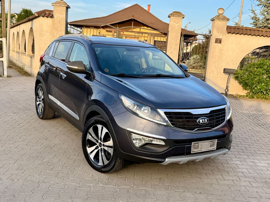 De vanzare kia Sportage2.0 D  An fabricatie 2014