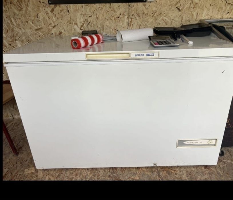 Продаю морозильник