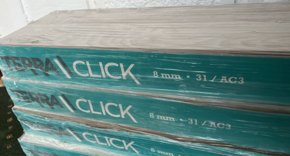 Laminat parket 8mm,/191,7/1203,5