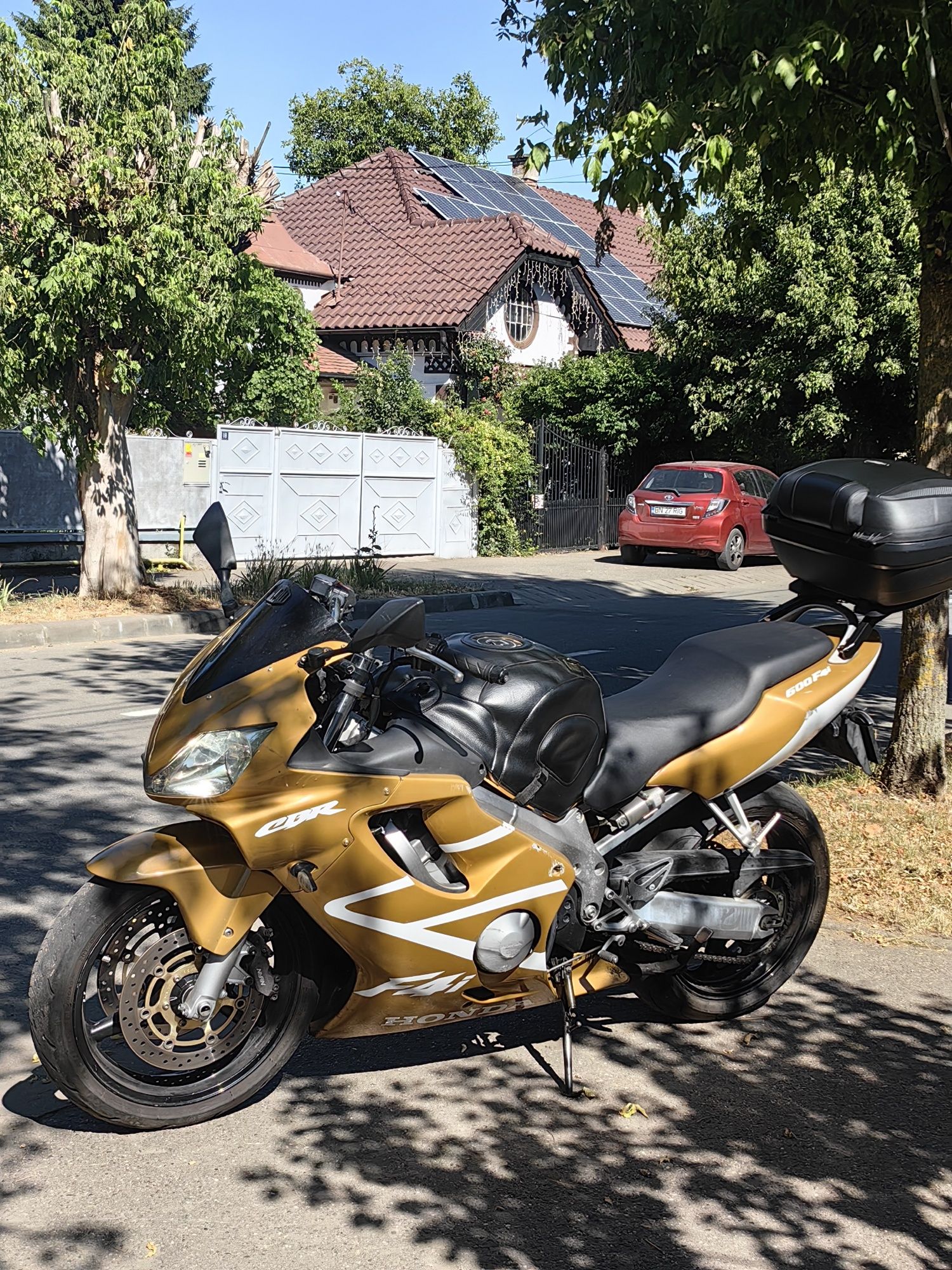 Honda CBR F4I sport touring