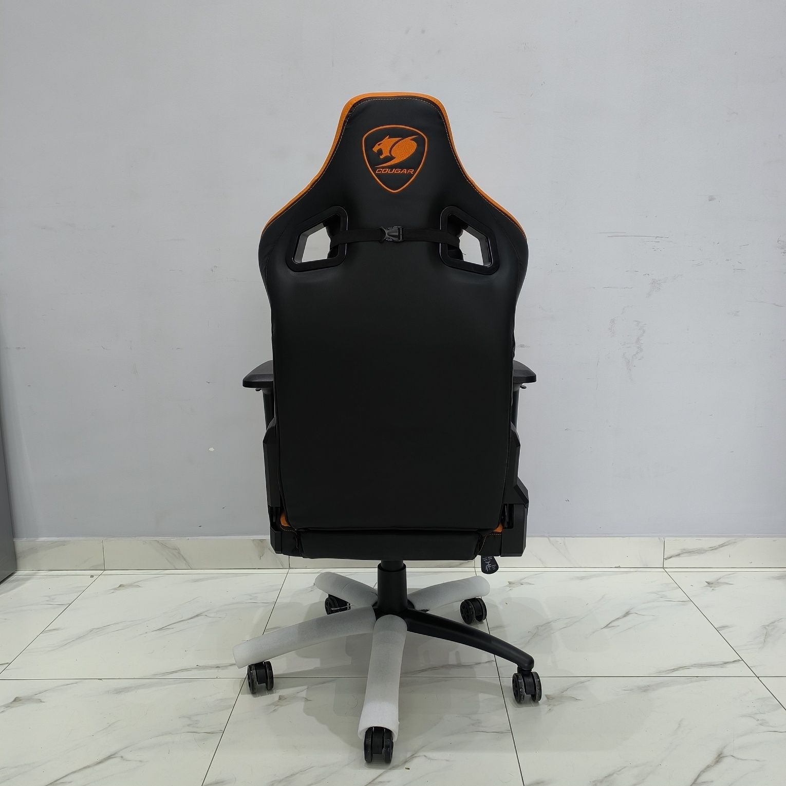 Gaming chair Cougar Armon S. Игровое кресло Каугар Армор оне С