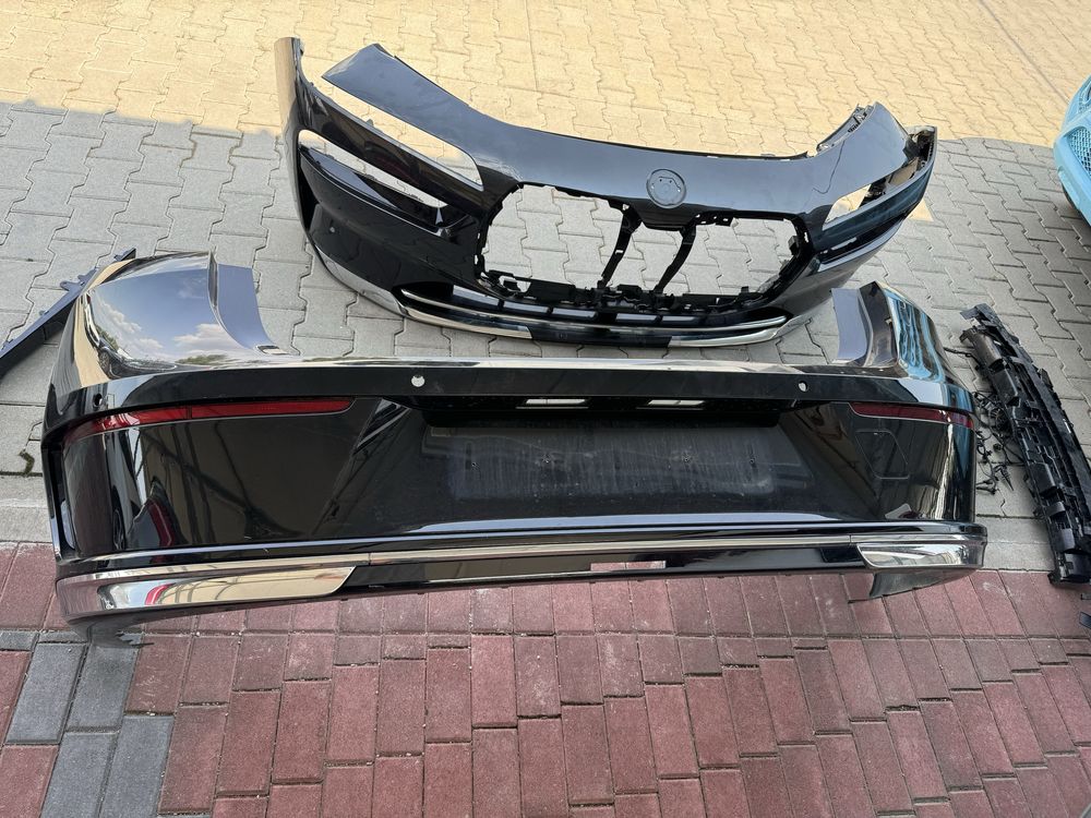 Оригинална предна и задна броня за BMW 740 750 G70