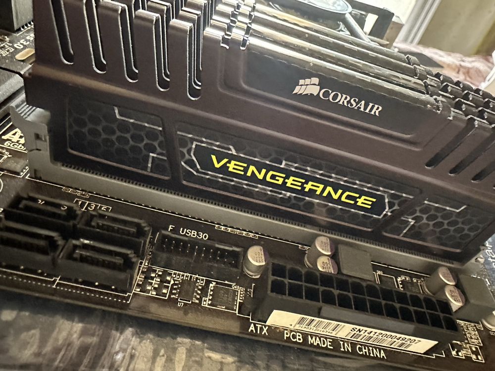 Vand Kit i5 4570 + 16 Gb rami corsair