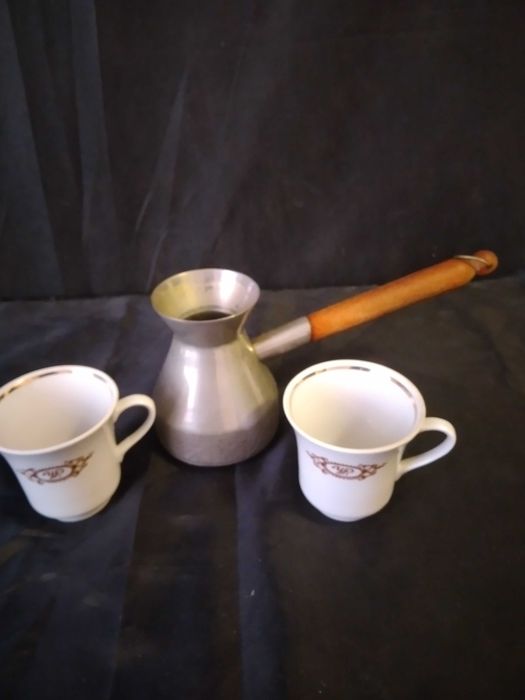 Турка для кофе и 2 чашечки