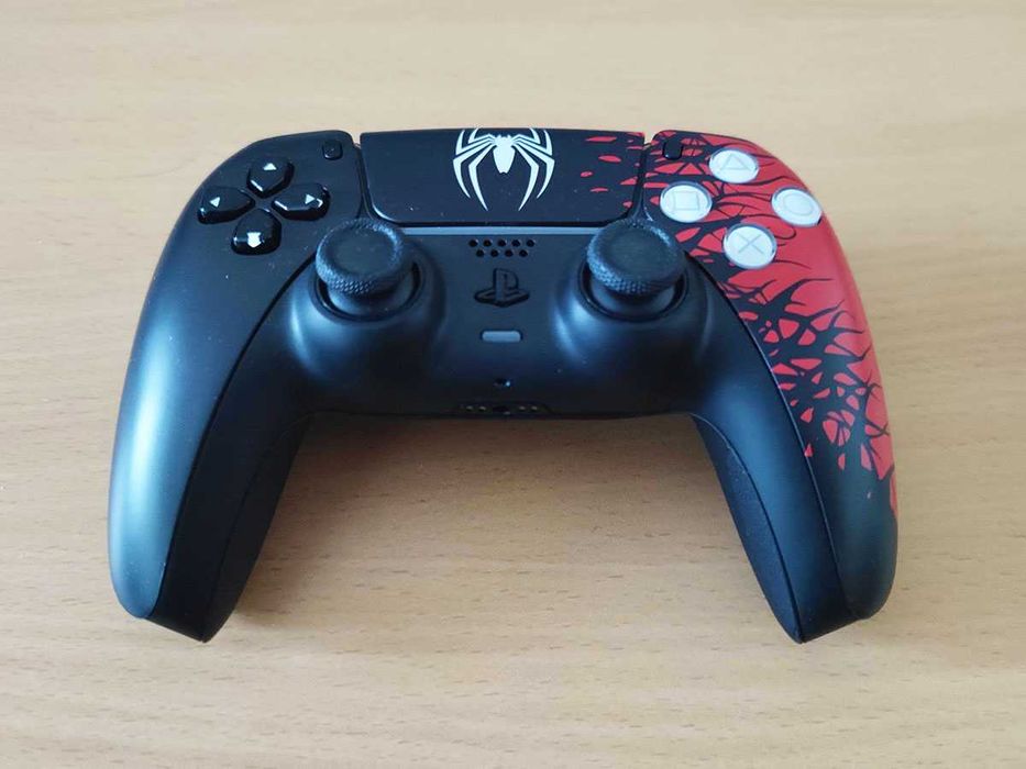 Джойстик Spiderman за Playstation 5, оригинален, Dualsense