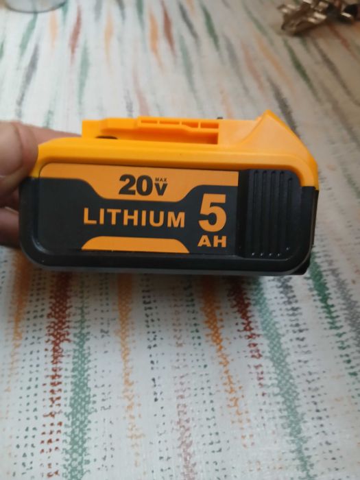Батерия DeWalt XR 20V, 5000mAh, черна