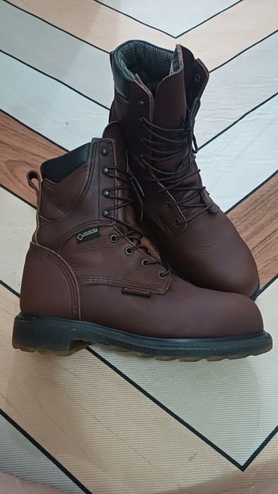 Red wing ботинкасы сатылады