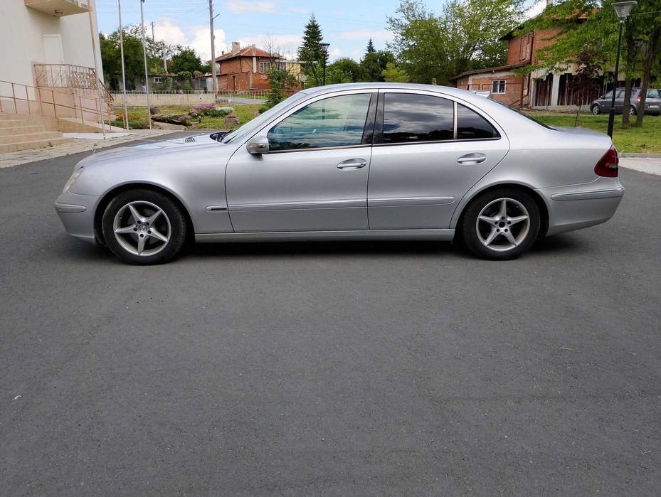 Mercedes E220 W211