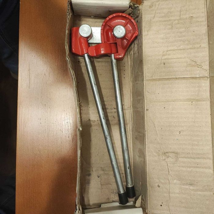 Продам ручной трубогиб 8-10 м/м.