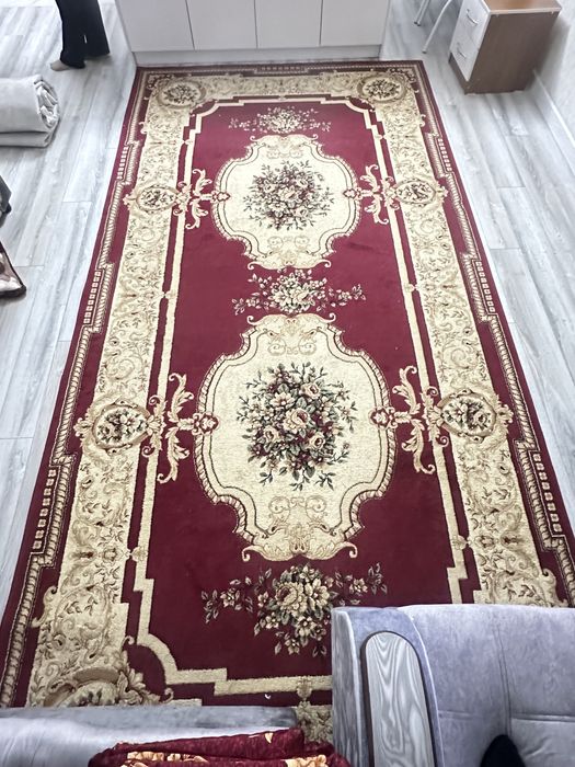 Кілемдер әртүрлі размерде