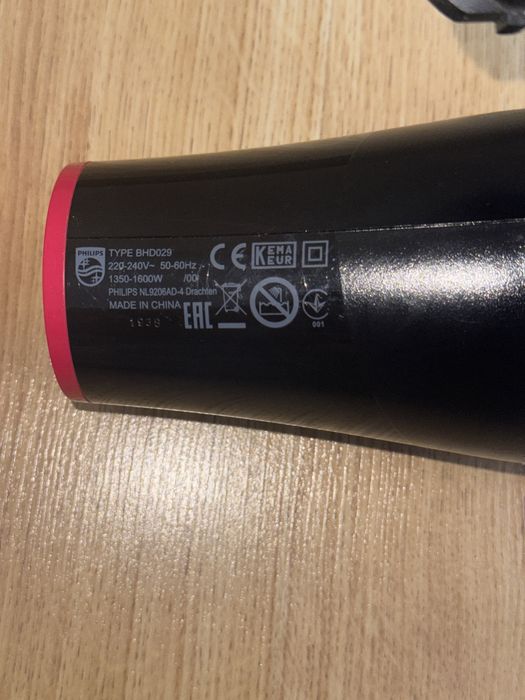 Uscător de păr Philips Dry Care Essential