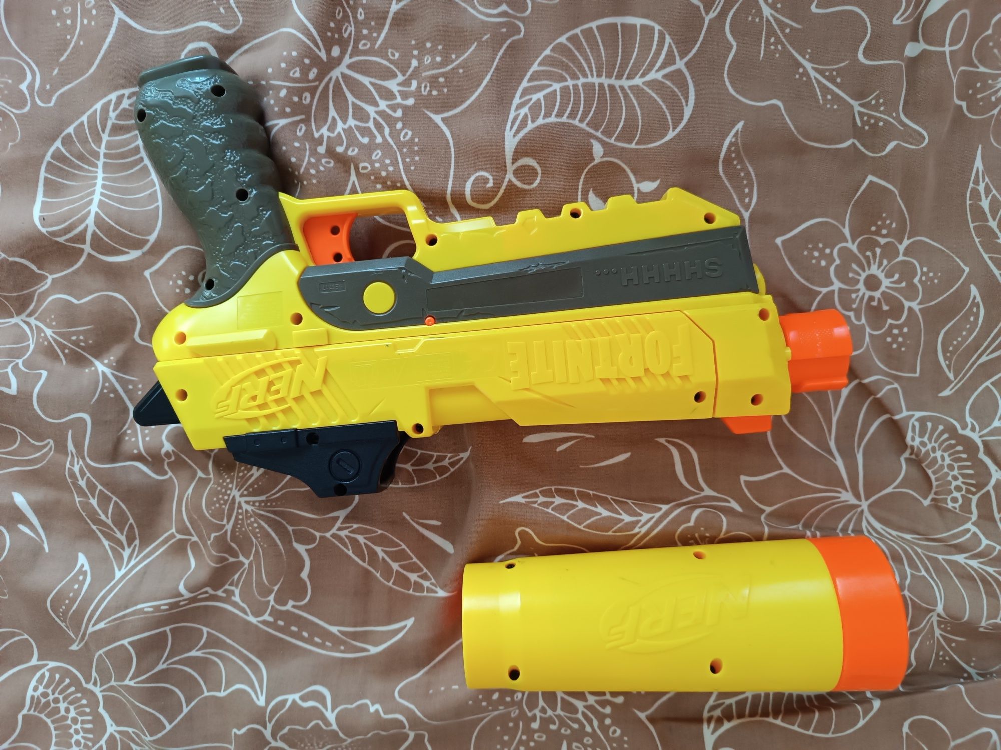 Пистолет  за игра NERF