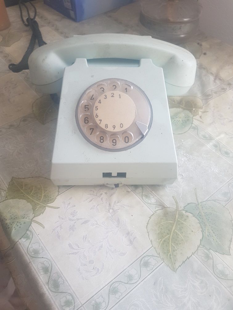Telefon fix  retro
