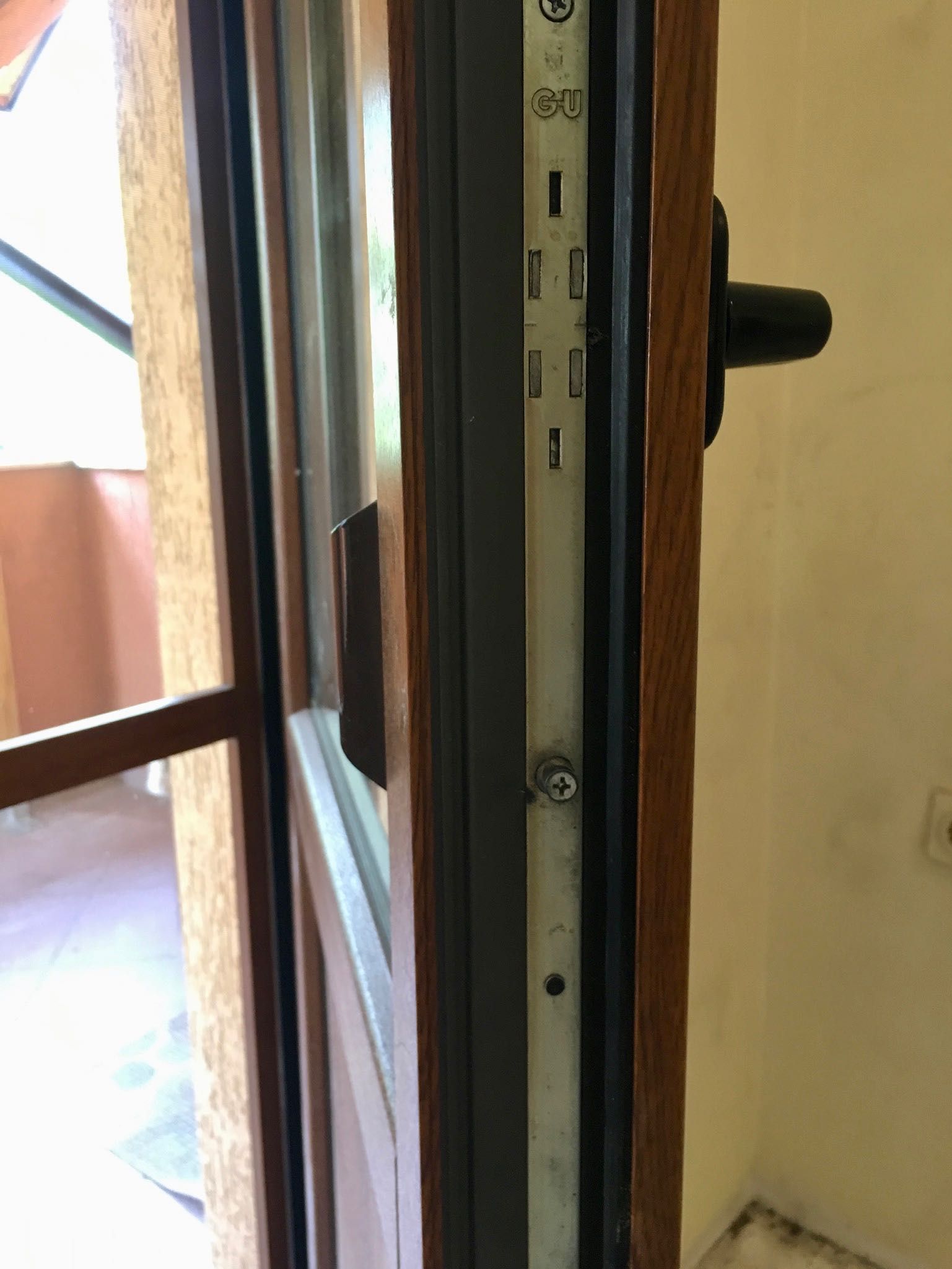 PVC дограма златен дъб
