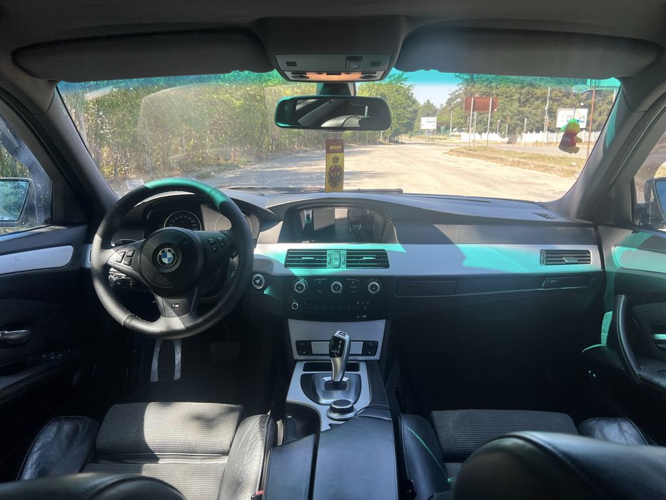 Продавам BMW E61 530d