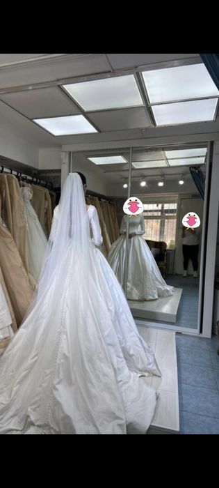 Надвижной шкаф с зеркалом