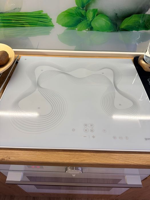 Фурна и котлони за вграждане GORENJE