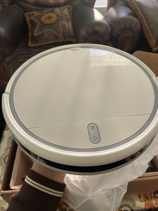 Robot Plisos  робот пылесос