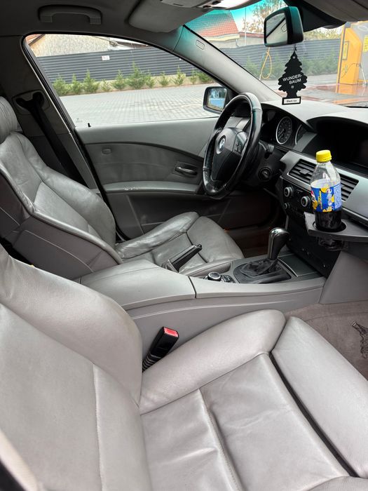 Vând BMW E60 2.5i