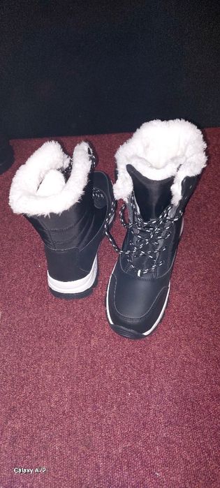 Ghete damă îmblănite negre