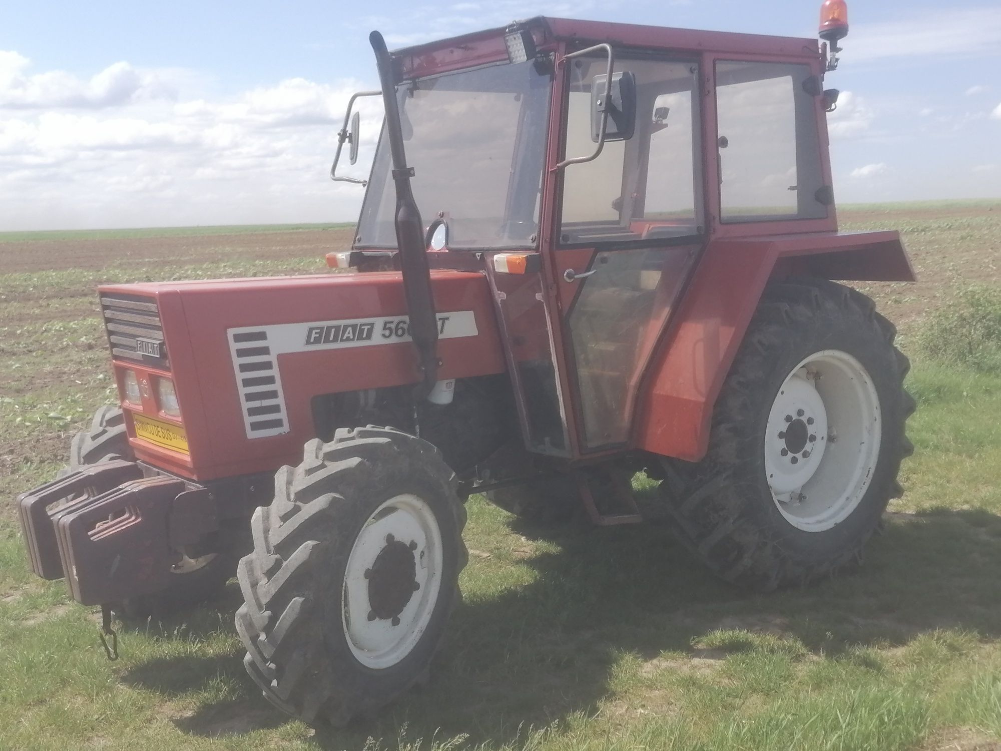 Tractor Fiat 566 dtc.