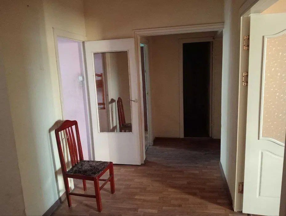 4/4/5. Дустлик 1, Янгихает р-н (Сергели). Квартира 92 м². Метро - 2 км