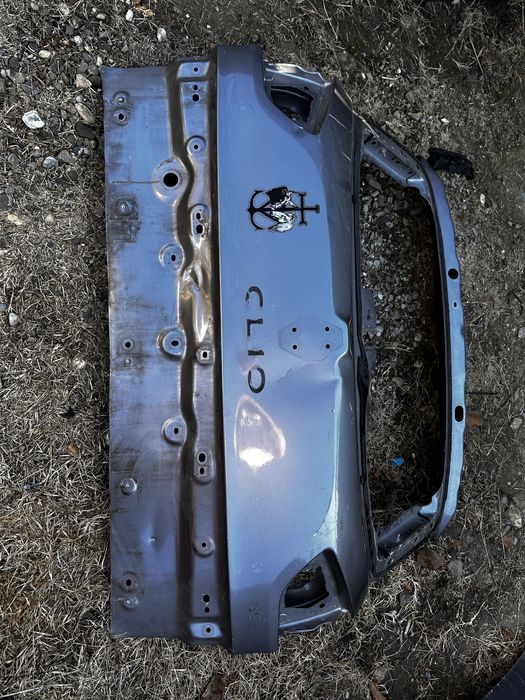 Hayon renault clio 4 break.