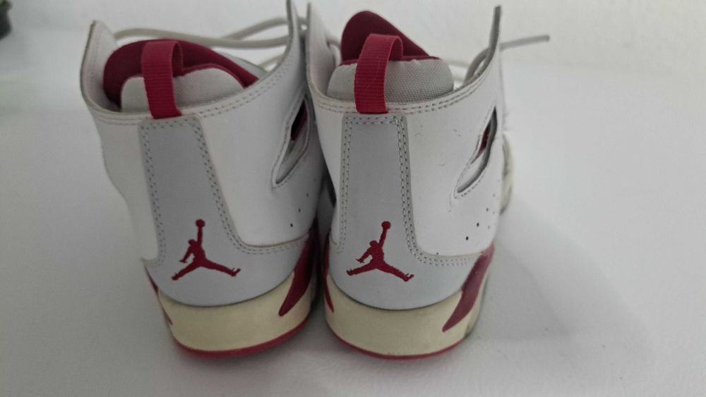 Adidasi Nike Jordan marimea 37,5