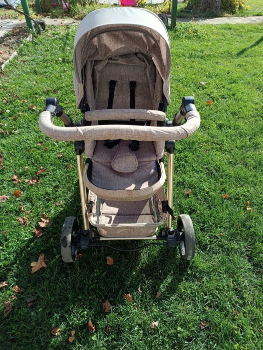 Количка 3 в 1 Кика би Уго