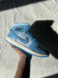 Vand Jordan 1 Mid