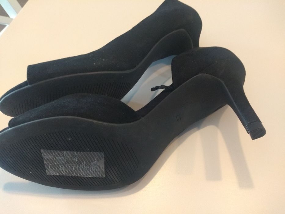 Pantofi decupați H&M