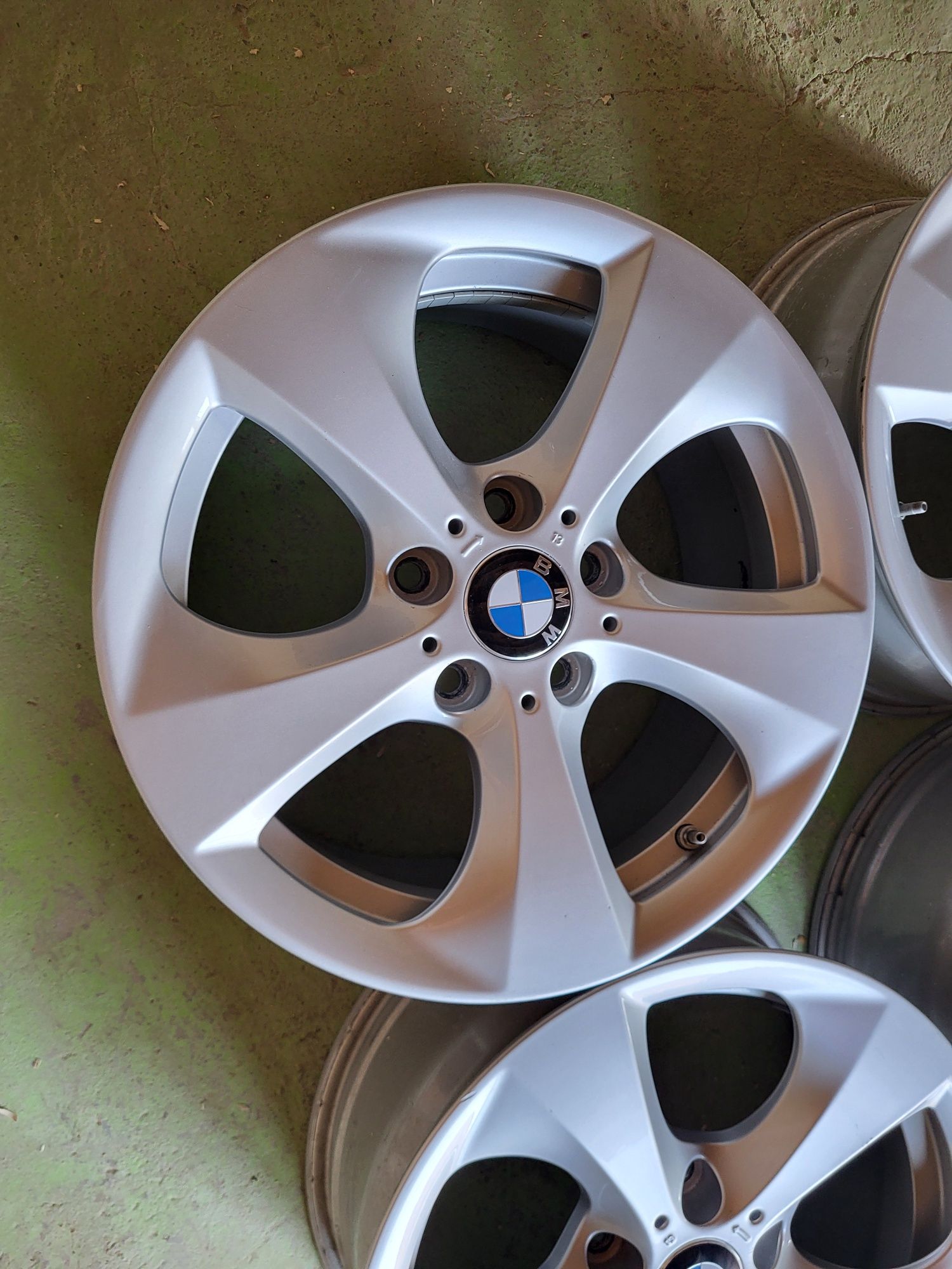 17 5x120 Bmw лети джанти 5х120 бмв