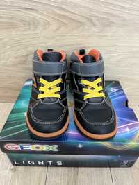 Обувки Geox 32 номер