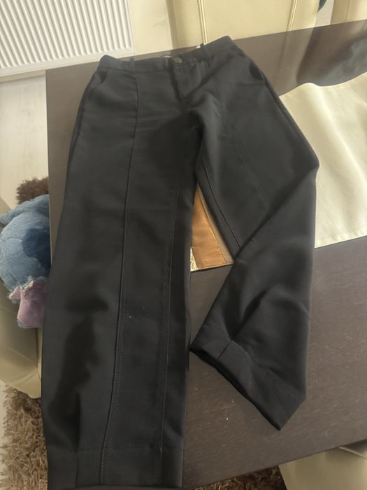 Vand pantaloni  Zara femei