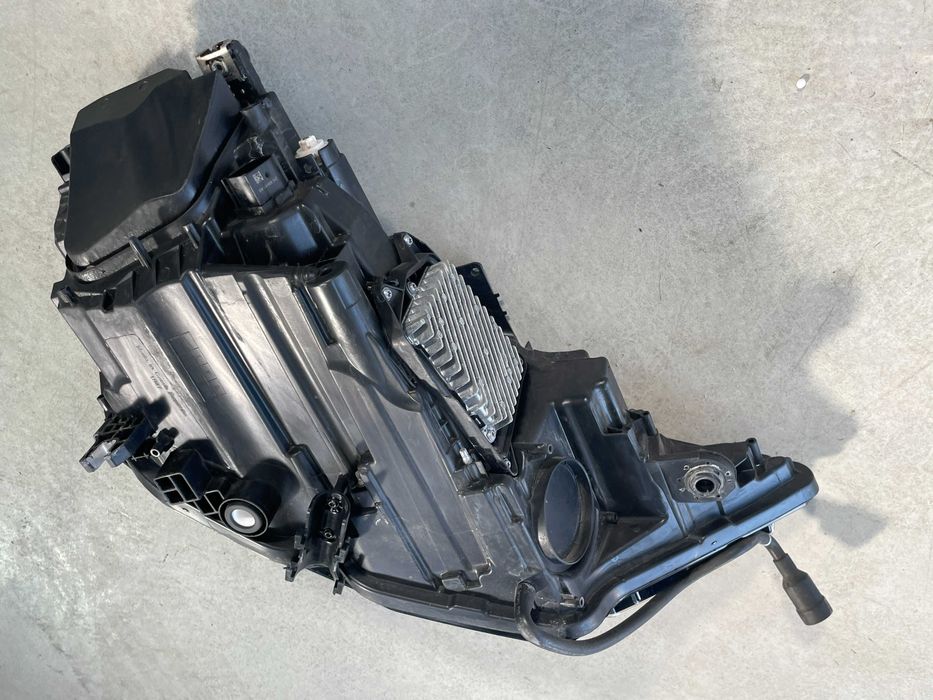 Far stanga Matrix Audi A6 C8 cod 4K0941039A