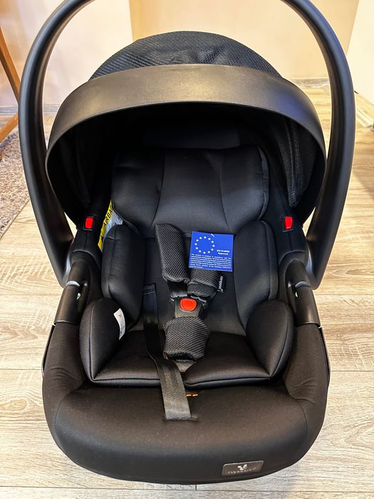 НОВА НЕИЗПОЛЗВАНА количка 3 в 1 Cangaroo - Unique, Carbon Black