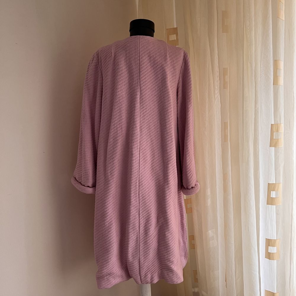 Palton roz lung ( stil Zara )