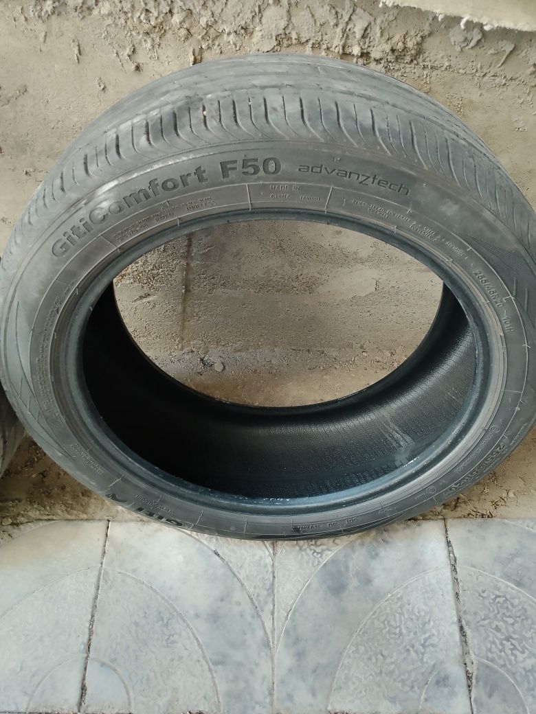 255/45 R20 шины 2 штука