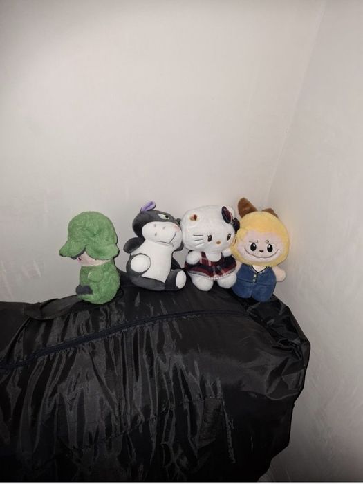 Продам игрушки в отличном состоянии  где-то 40шт цена договорная