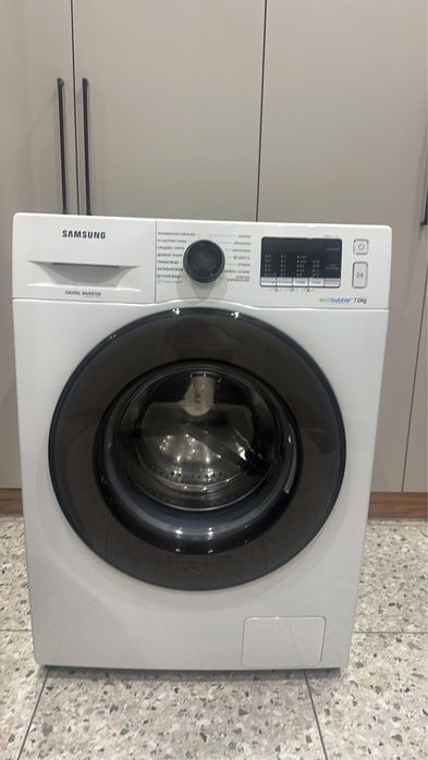 Стиральная машина Samsung WW70J52E0JWDLD белый