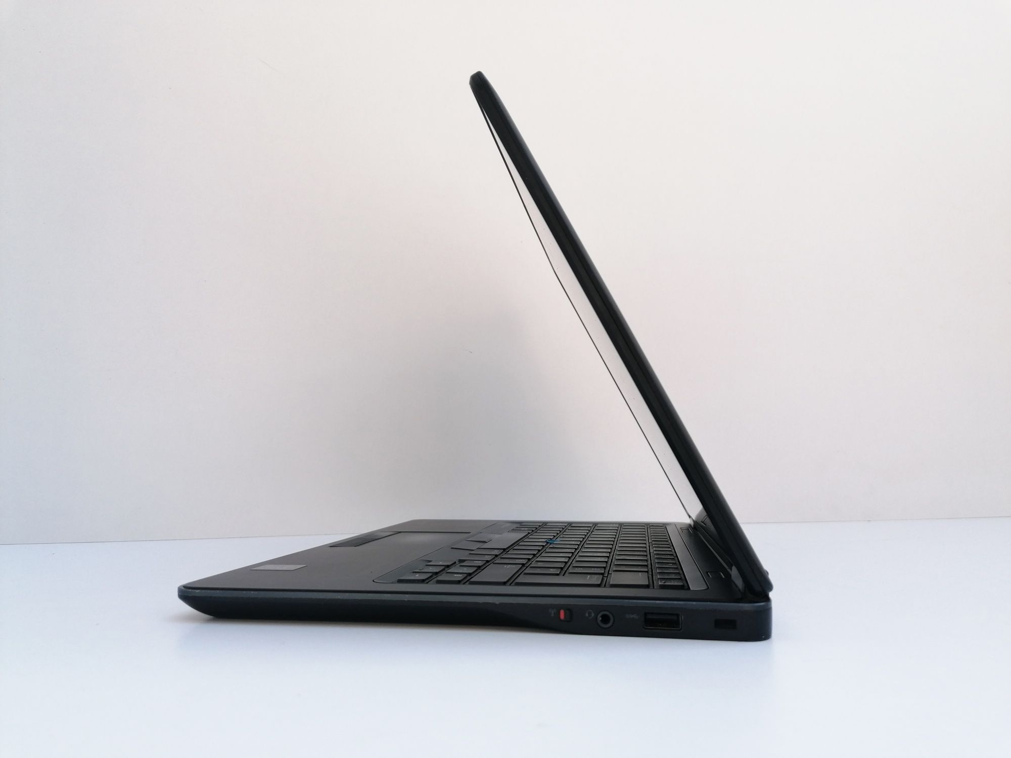 Dell Latitude E7440 Touchscreen Procesor i5 8 GB RAM 256 GB SSD