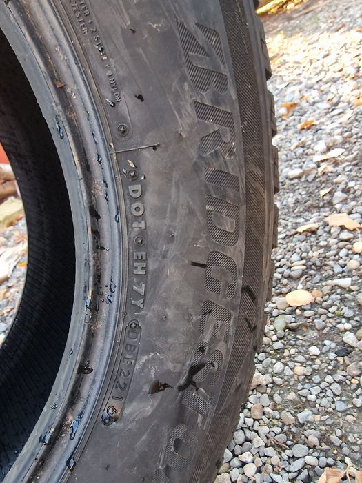 Anvelopă 265/65R17 marca Bridgestone, DOT 2022, 5.5 mm