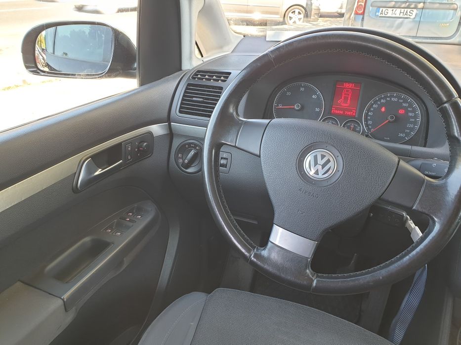 Volkswagen Touran  2.0 TDI