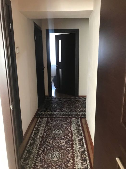 Bitta student bolaga kvartira bor