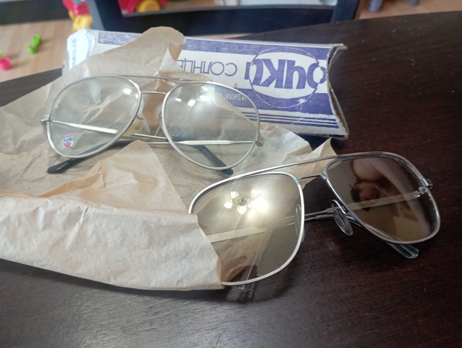 Продавам ретро слънчеви очила