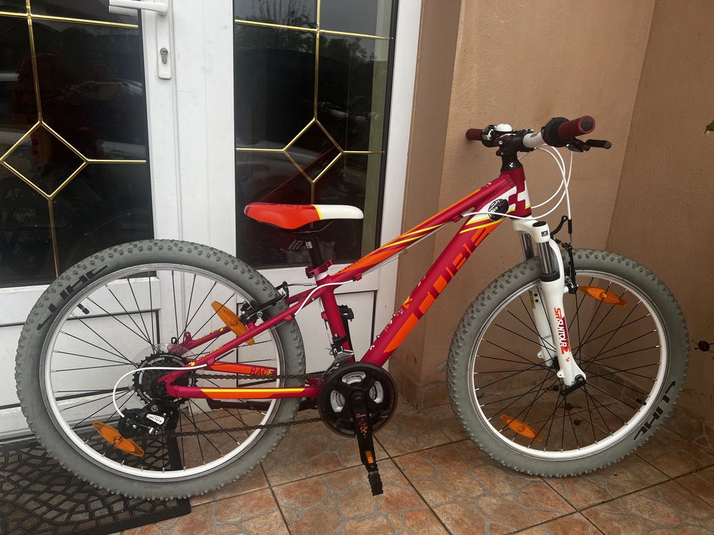 Bicicleta copii Cube 24 inch